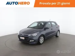 Grigio Usata 2016 Hyundai i20 Classic Tre volumi | 8599 € (Buon prezzo)