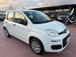 Bianco Usata 2018 Fiat Panda Lounge Tre volumi | 8990 € (Buon prezzo)