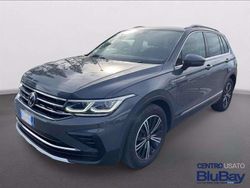 Grigio Usata 2021 VW Tiguan Life SUV | 25.900 € (Buon prezzo)