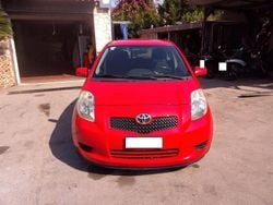 Rosso Usata 2007 Toyota Yaris Sol Tre volumi | 3799 € (Buon prezzo)