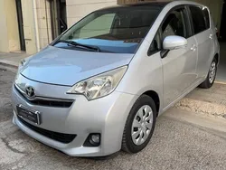 Grigio Usata 2011 Toyota Verso-S Style Monovolume | 5999 € (Cara)