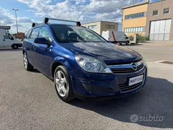 Blu Usata 2008 Opel Astra Cosmo Tre volumi | 1790 € (Ottimo prezzo)