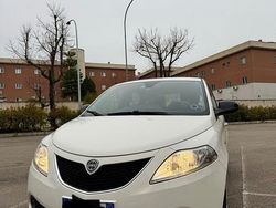Bianco Usata 2017 Lancia Ypsilon Gold Due volumi | 9400 € (Buon prezzo)