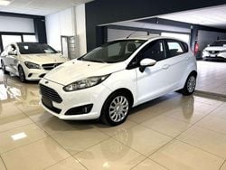 Bianco Usata 2012 Ford Fiesta Tre volumi | 6900 € (Molto cara)