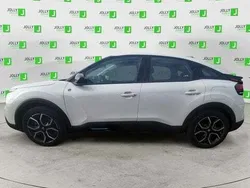 Bianco Usata 2023 Citroën e-C4 Feel Tre volumi | 19.900 € (Buon prezzo)