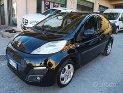 Nero Usata 2012 Peugeot 107 Access Due volumi | 3900 € (Buon prezzo)