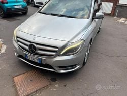 Grigio Usata 2013 Mercedes B200 Monovolume | 6500 €
