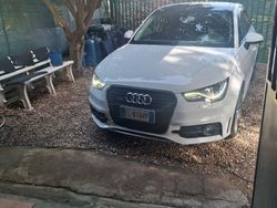 Bianco Usata 2012 Audi A1 S-Line Due volumi | 13.500 € (Molto cara)