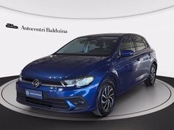 Blue reef metalizzato Usata 2023 VW Polo Life Due volumi | 17.000 € (Buon prezzo)