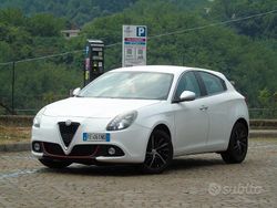 Bianco Usata 2016 Alfa Romeo Giulietta Sprint Due volumi | 9500 € (Buon prezzo)