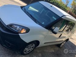 Bianco Usata 2018 Fiat Doblò Monovolume | 9500 € (Buon prezzo)