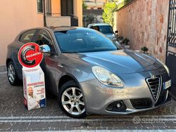 Nero Usata 2014 Alfa Romeo Giulietta Exclusive Tre volumi | 5490 € (Buon prezzo)