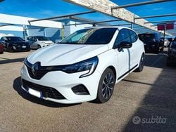 Bianco Usata 2023 Renault Clio V Techno Tre volumi | 15.150 € (Buon prezzo)
