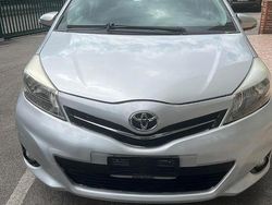 Grigio Usata 2013 Toyota Yaris Due volumi | 5500 € (Ottimo prezzo)