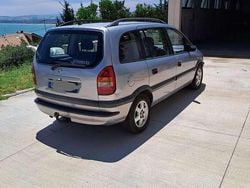 Usata 2002 Opel Zafira Elegance Monovolume | 2500 € (Molto cara)