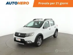 Bianco Usata 2017 Dacia Sandero Stepway Due volumi | 10.199 € (Buon prezzo)