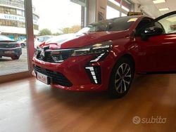 Rosso Nuova 2025 Mitsubishi Colt Invite Tre volumi | 15.900 € (Buon prezzo)