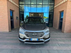 Grigio Usata 2018 Hyundai Santa Fe Style SUV | 14.900 € (Buon prezzo)