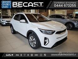 Bianco Nuova 2025 Kia Stonic Style SUV | 19.600 € (Cara)