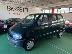 Verde Usata 2000 Nissan Serena Monovolume | 3499 €