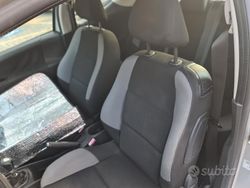 Grigio Usata 2010 Peugeot 207 Coupé | 3800 € (Buon prezzo)