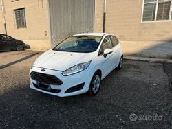 Bianco Usata 2016 Ford Fiesta Due volumi | 4900 € (Super prezzo)