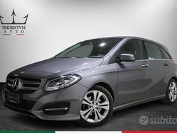 Grigio Usata 2016 Mercedes B200 Executive Monovolume | 17.500 € (Cara)