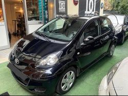 Nero Usata 2010 Toyota Aygo Due volumi | 3400 € (Ottimo prezzo)