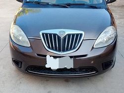 Marrone Usata 2010 Lancia Ypsilon Due volumi | 3200 € (Buon prezzo)
