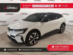Bianco/nero Usata 2023 Renault Mégane Techno Tre volumi | 25.900 € (Super prezzo)