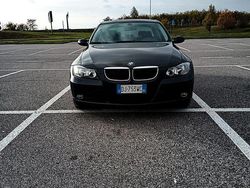 Nero Usata 2007 BMW 320 Sport Line Tre volumi | 7000 € (Cara)