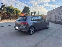 Grigio Usata 2015 VW Golf Sportsvan Highline Monovolume | 8000 €