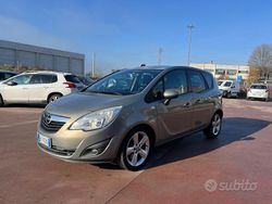 Grigio Usata 2011 Opel Meriva Cosmo Monovolume | 3600 € (Buon prezzo)