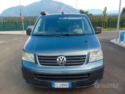 Usata 2004 VW Multivan Monovolume | 12.000 €