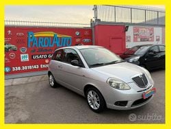 Grigio Usata 2012 Lancia Ypsilon Due volumi | 2799 € (Super prezzo)