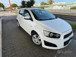 Bianco Usata 2013 Chevrolet Aveo Tre volumi | 3700 € (Cara)
