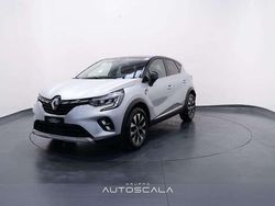 Grigio Usata 2024 Renault Captur Techno SUV | 18.890 € (Buon prezzo)
