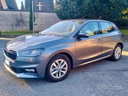Grigio Usata 2022 Skoda Fabia Tre volumi | 13.750 € (Buon prezzo)
