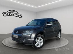 Grigio Usata 2012 Suzuki Grand Vitara SUV | 7900 € (Buon prezzo)