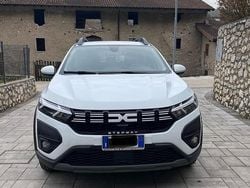 Bianco Usata 2023 Dacia Sandero Expression Tre volumi | 15.300 € (Buon prezzo)