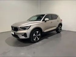 Bright dusk Usata 2024 Volvo XC40 Core SUV | 29.890 € (Buon prezzo)