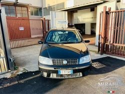 Nero Usata 2006 Fiat Punto Dynamic Tre volumi | 1900 € (Buon prezzo)