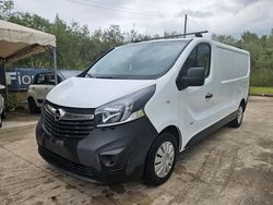 Bianco Usata 2016 Opel Vivaro Essentia Monovolume | 10.900 € (Buon prezzo)