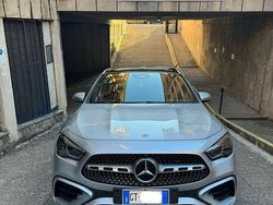 Usata 2024 Mercedes GLA200 Premium SUV | 43.000 € (Cara)