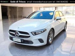 Bianco Usata 2019 Mercedes A180 Business Due volumi | 21.000 € (Buon prezzo)