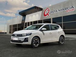 Bianco Nuova 2025 Dacia Sandero Due volumi | 16.350 €