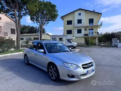 Argento Usata 2007 Subaru Legacy Station wagon | 2100 €