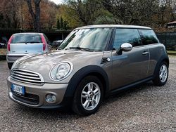 Grigio Usata 2012 Mini ONE Due volumi | 4499 € (Ottimo prezzo)