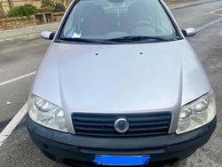 Grigio Usata 2006 Fiat Punto Due volumi | 500 €