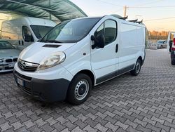 Bianco Usata 2012 Opel Vivaro Monovolume | 6700 € (Super prezzo)